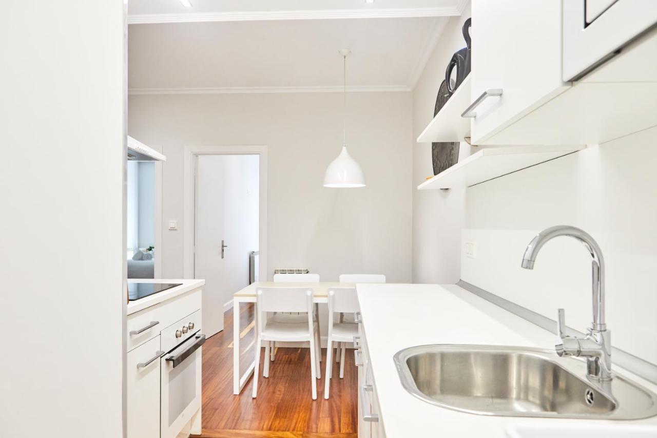 San Martin Apartment By Basque Homes San Sebastian Bagian luar foto