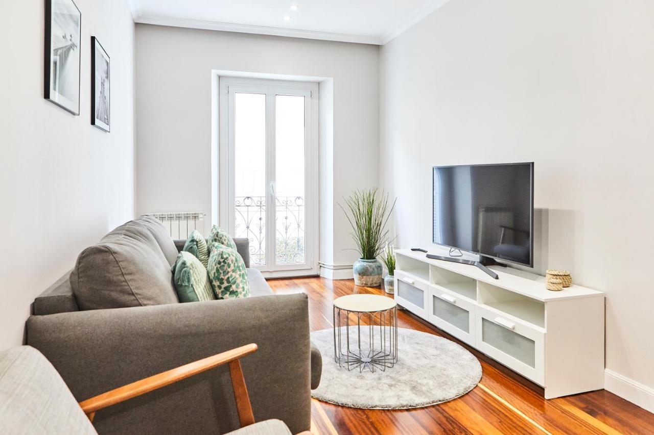 San Martin Apartment By Basque Homes San Sebastian Bagian luar foto