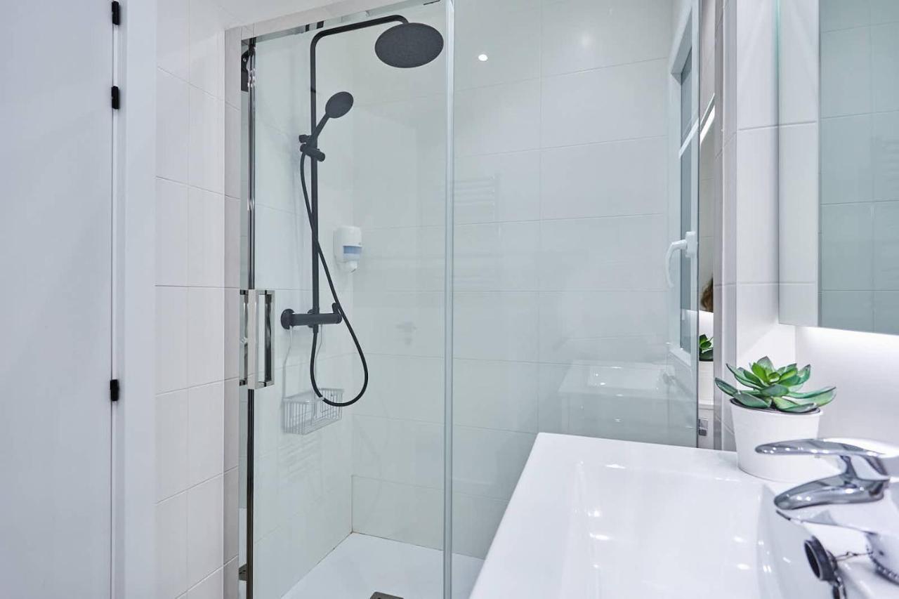 San Martin Apartment By Basque Homes San Sebastian Bagian luar foto